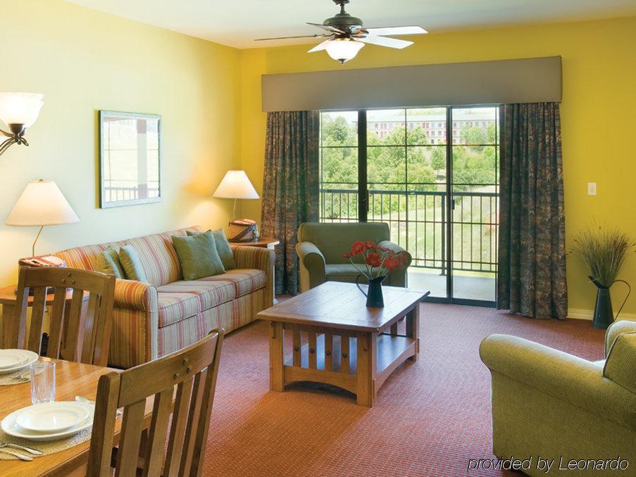 Bluegreen Vacations The Falls Village, An Ascend Resort برانسون الغرفة الصورة